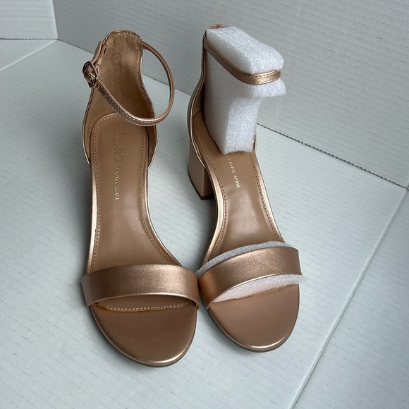ROHB by Joyce Azria Calypso Rose Gold Block Heel Sandals - Size 7M NWT - Picture 1 of 12